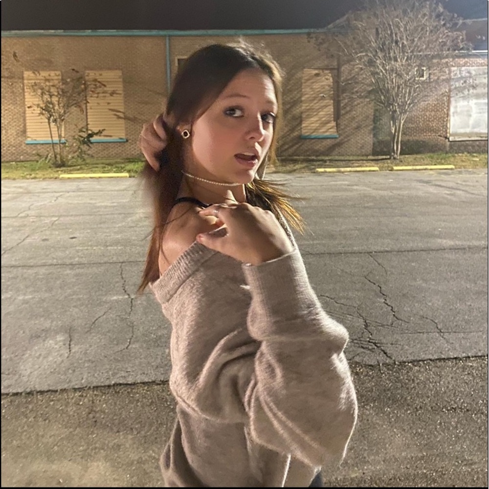 Meet your Posher, Raylee